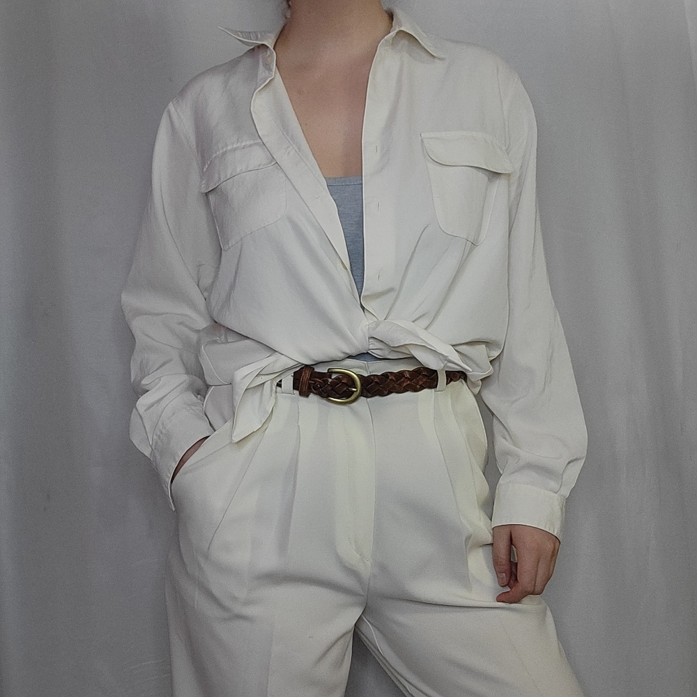 Talbots Soft Rayon blend Cream Lightweight Longsleeve Collard Button up